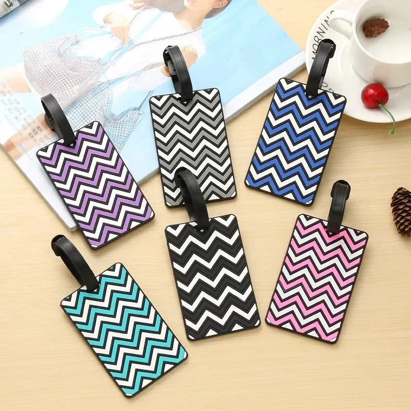 Geometric Luggage Tags for Wom - đánh giá và giá Men Accessories Name